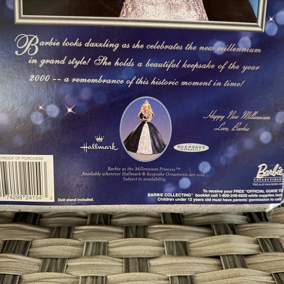 Barbie Millennium Princess 2000 Special Edition Collectible Doll Hallmark - Picture 3 of 6